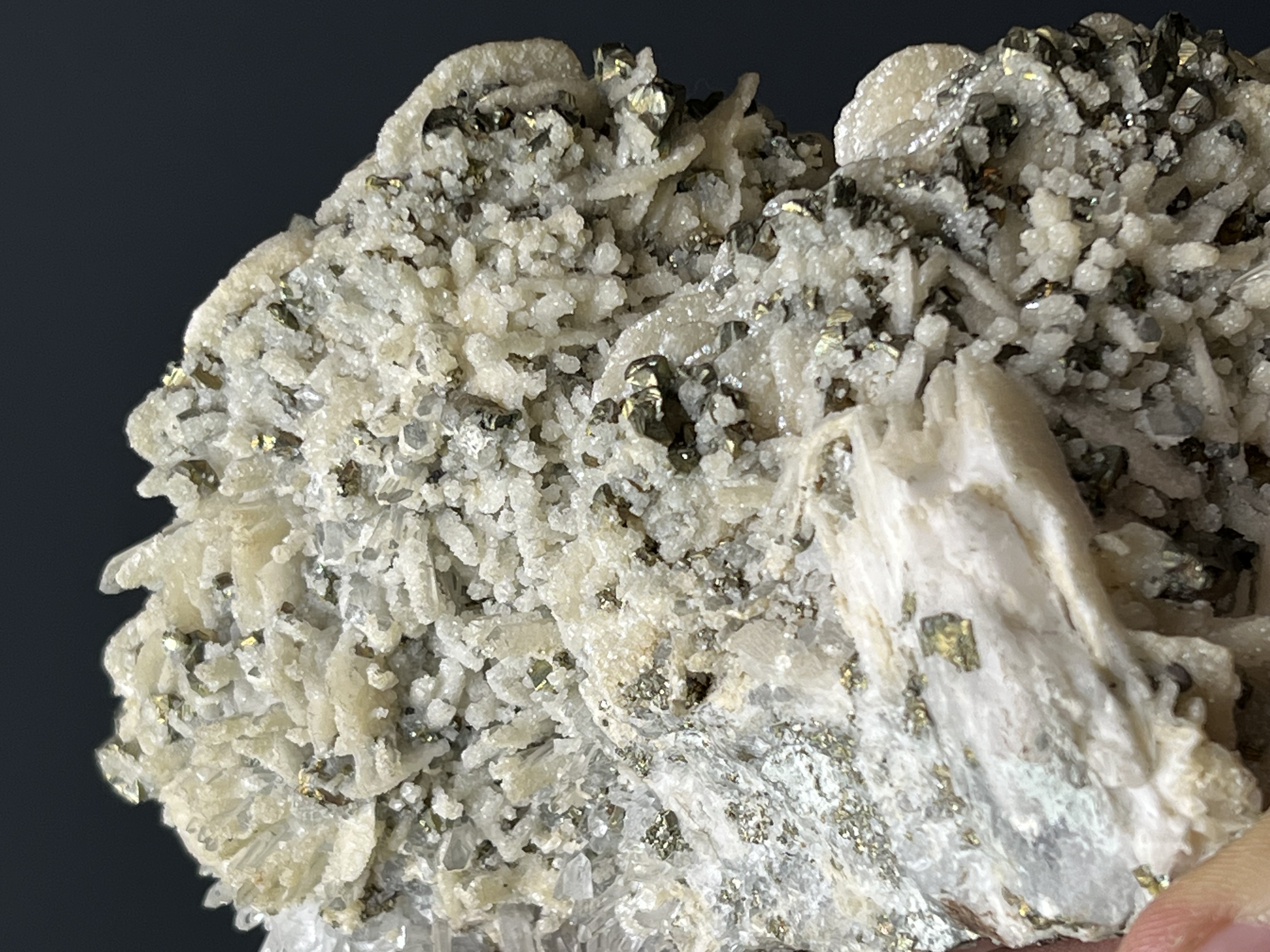 Chalcopyrite On Calcite And Quartz