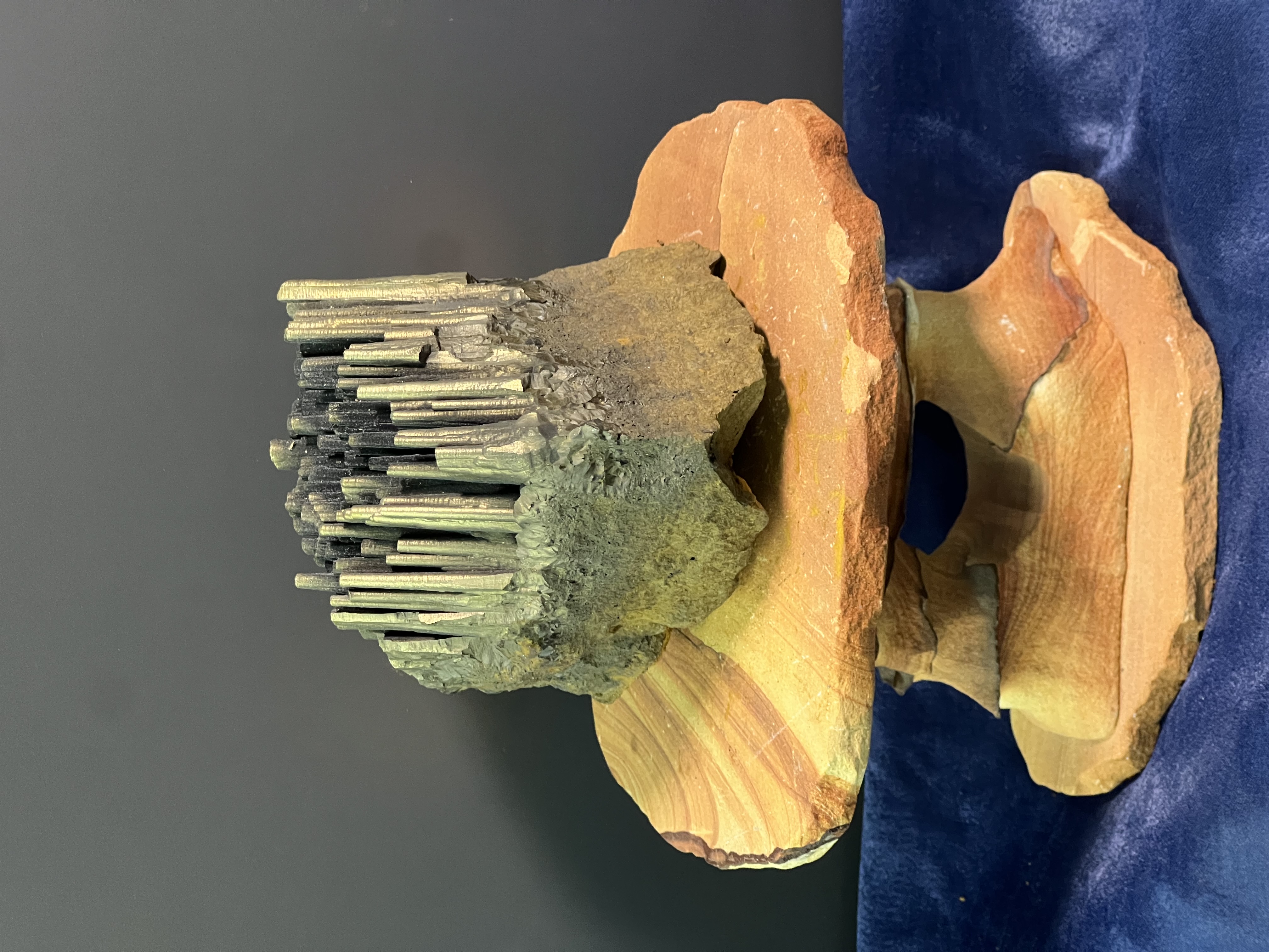 Very Special Museum Quality Black And Golden Color Stalactite Goethite 