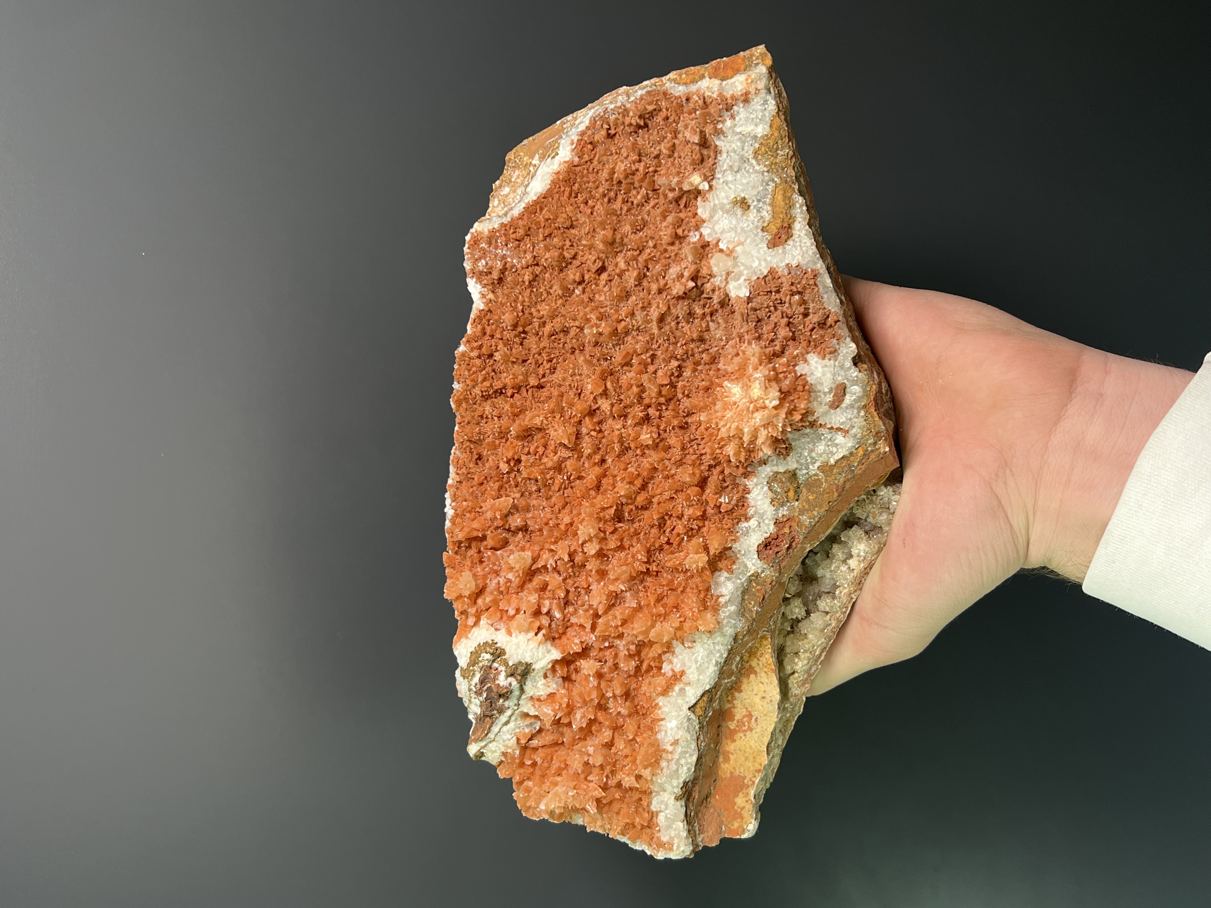 Museum Grade, Orange Crystal Calcite Specimen, 2,2kg
