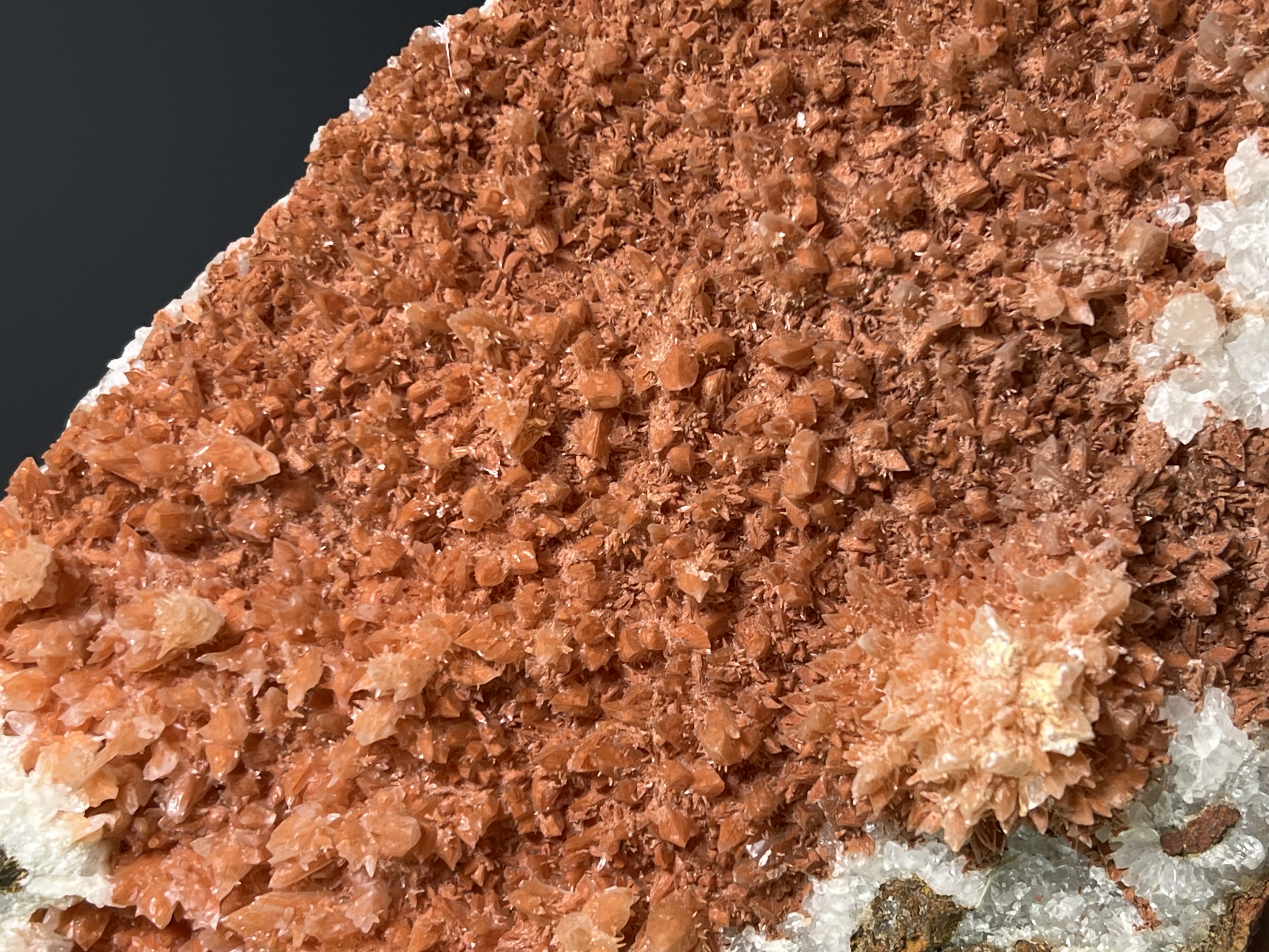 Museum Grade, Orange Crystal Calcite Specimen, 2,2kg