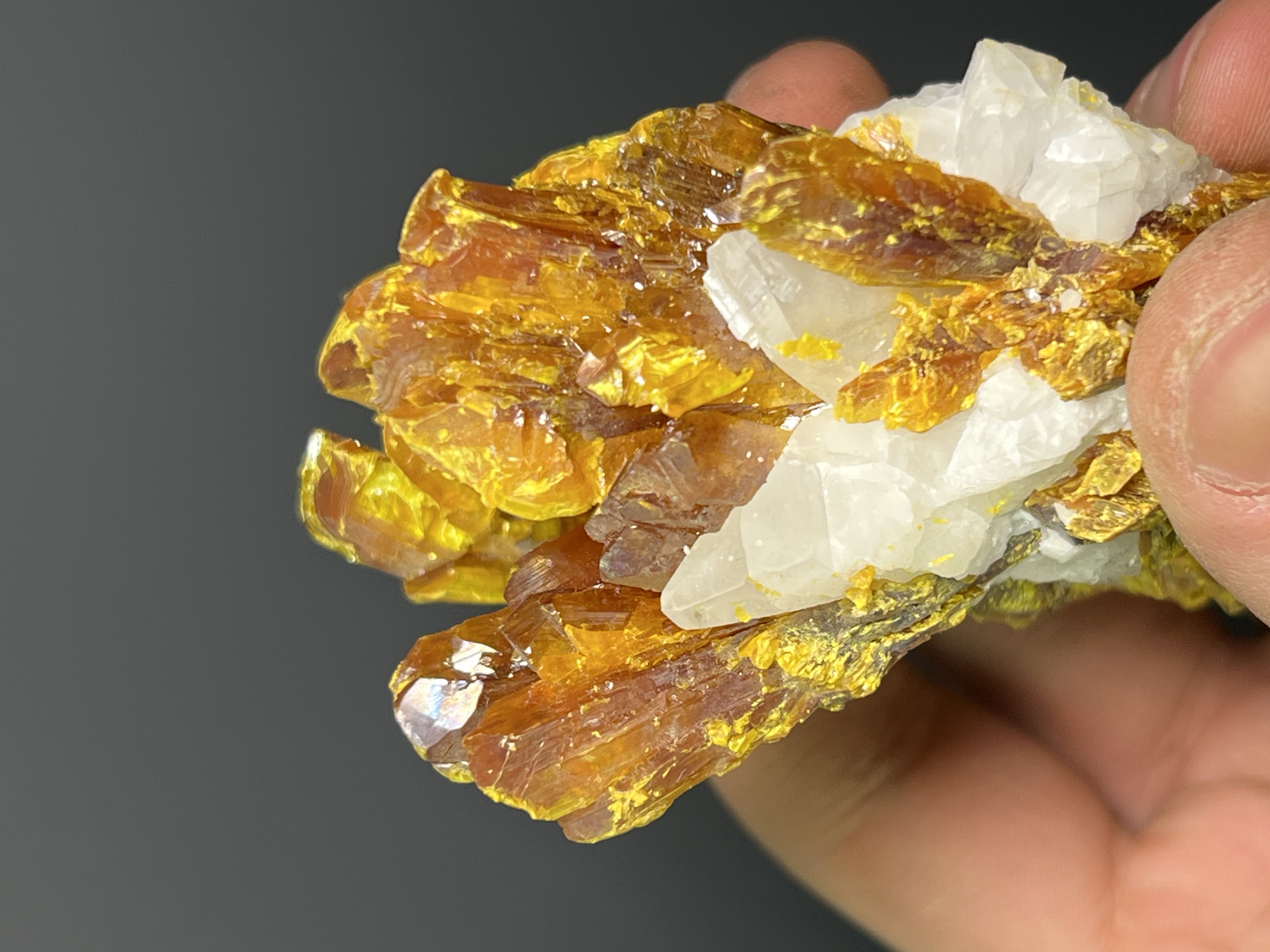 Museum Grade Orpiment Crystals, 225gram