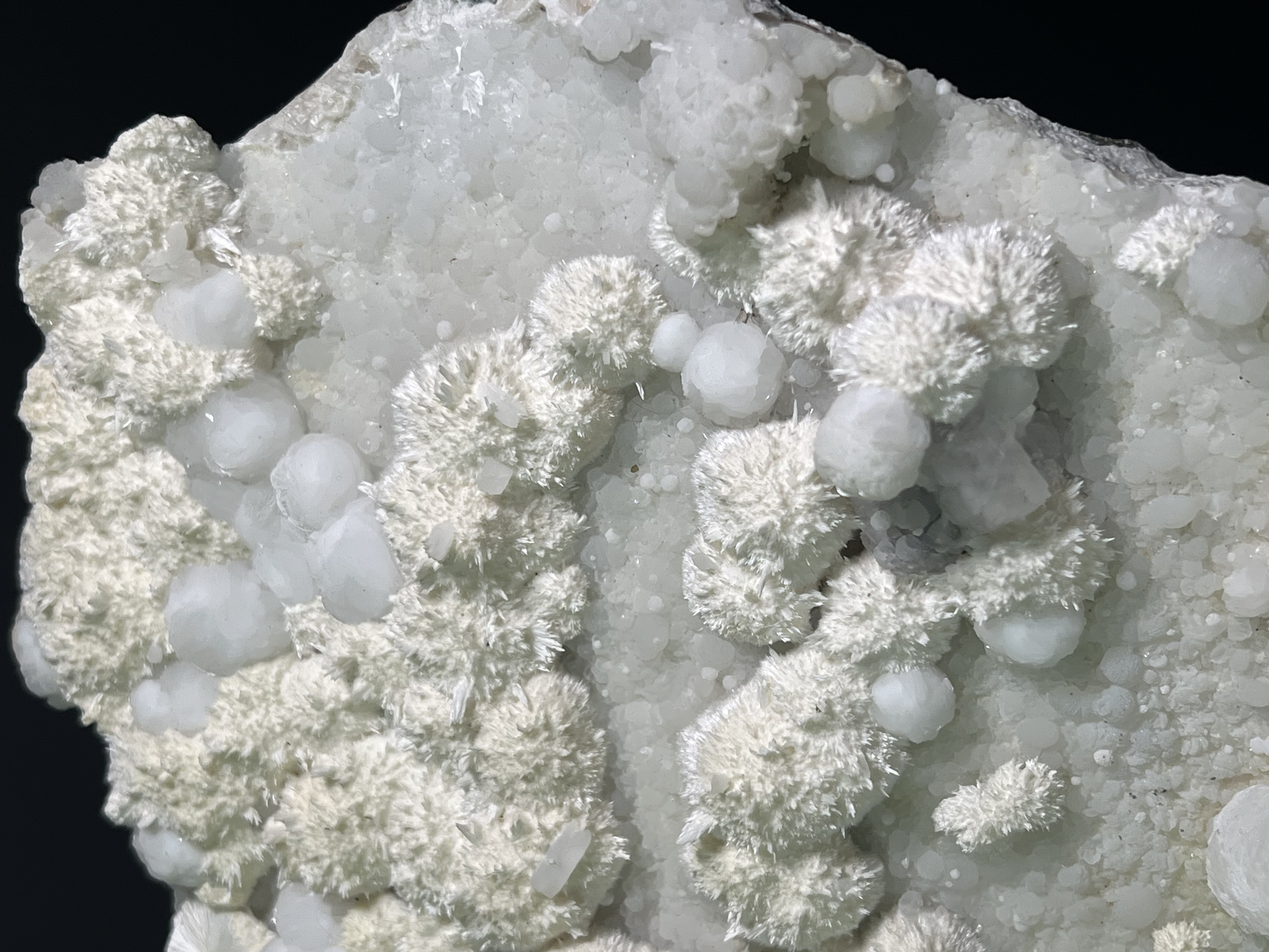 Natural Okenite Quartz Specimen, 1,8kg