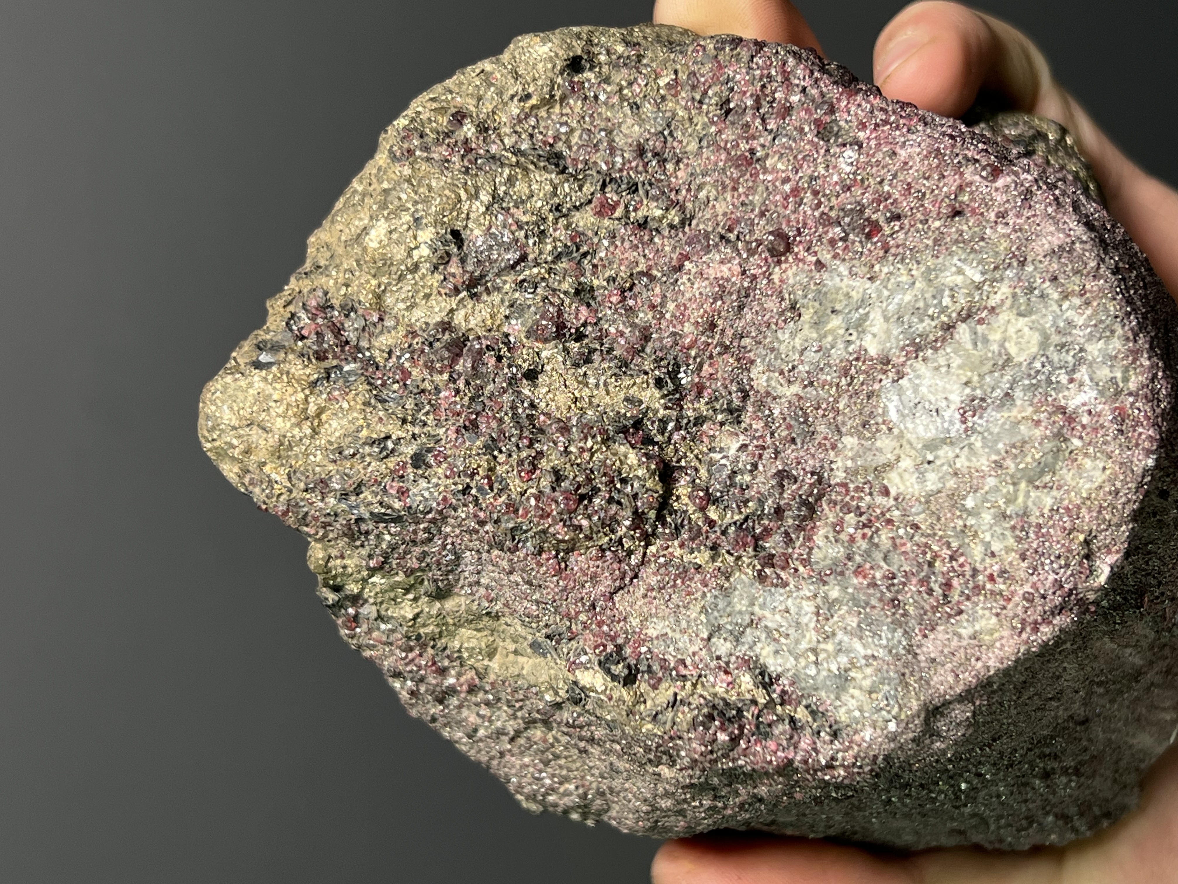 Pyrrhotite, Quartz, Biotite And Garnet Specimen, 1,9kg