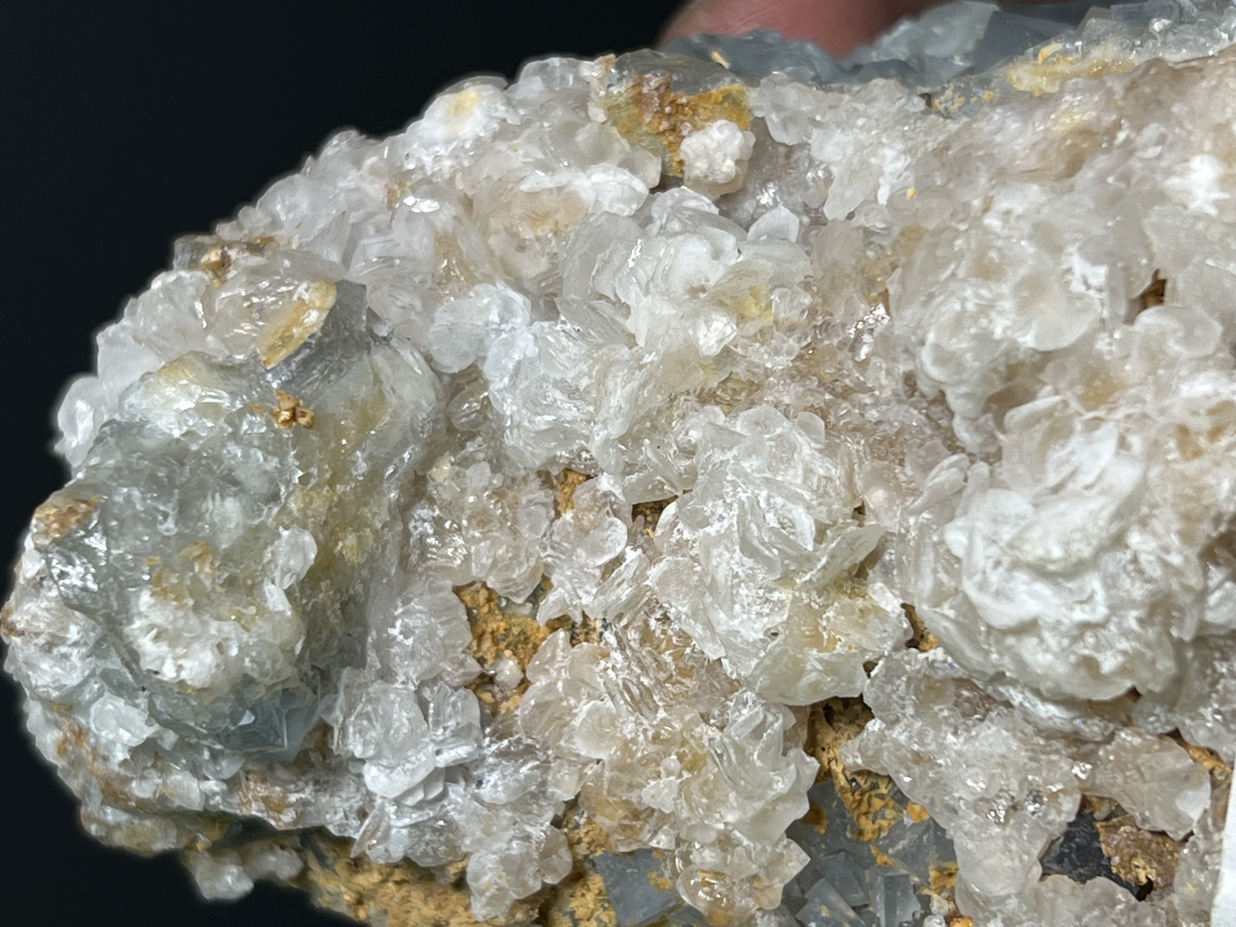 Blue Fluorite With Stilbite, 518gram