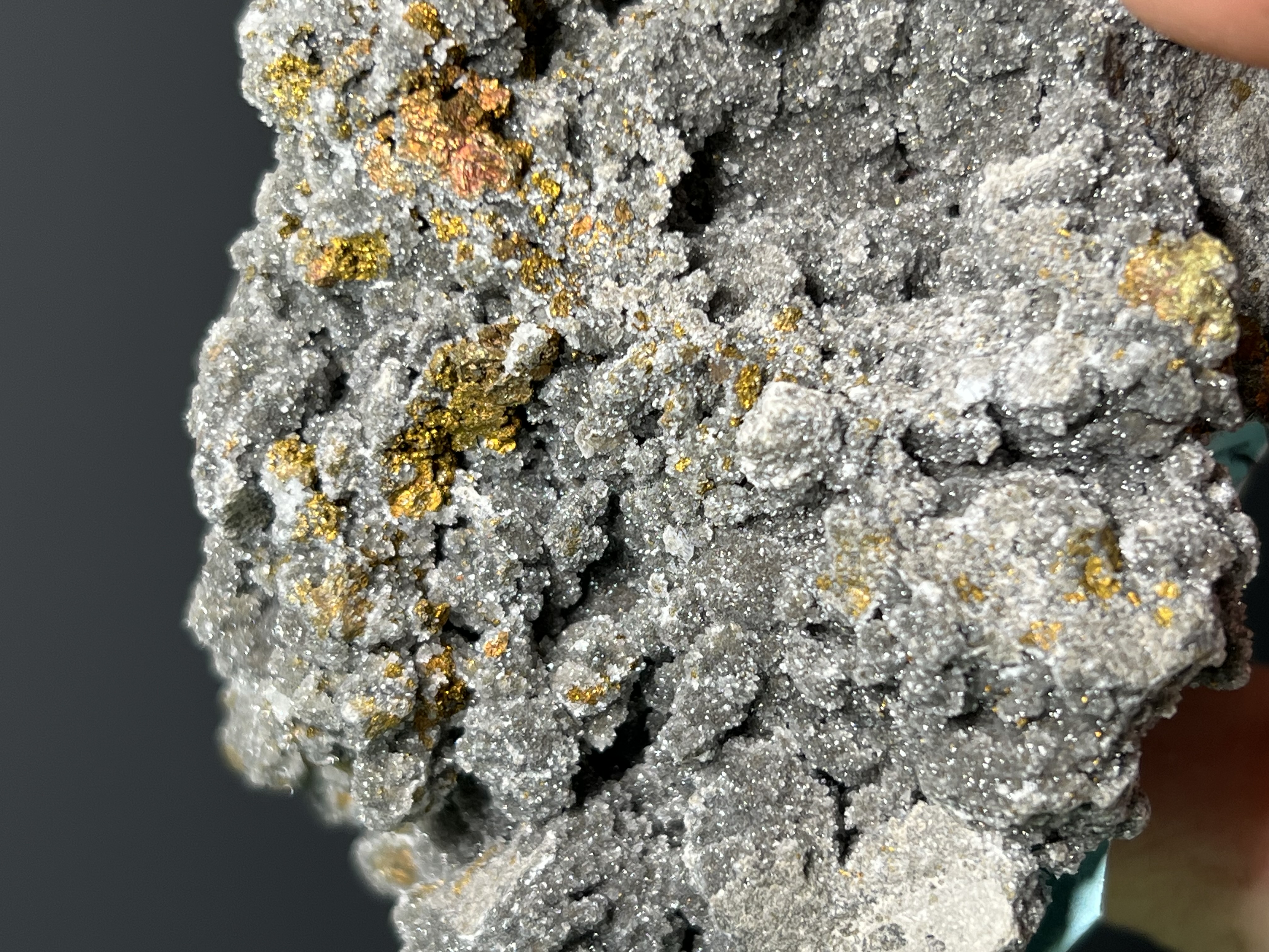 Calcite And Dolomite With Chalcopyrite, 440gram