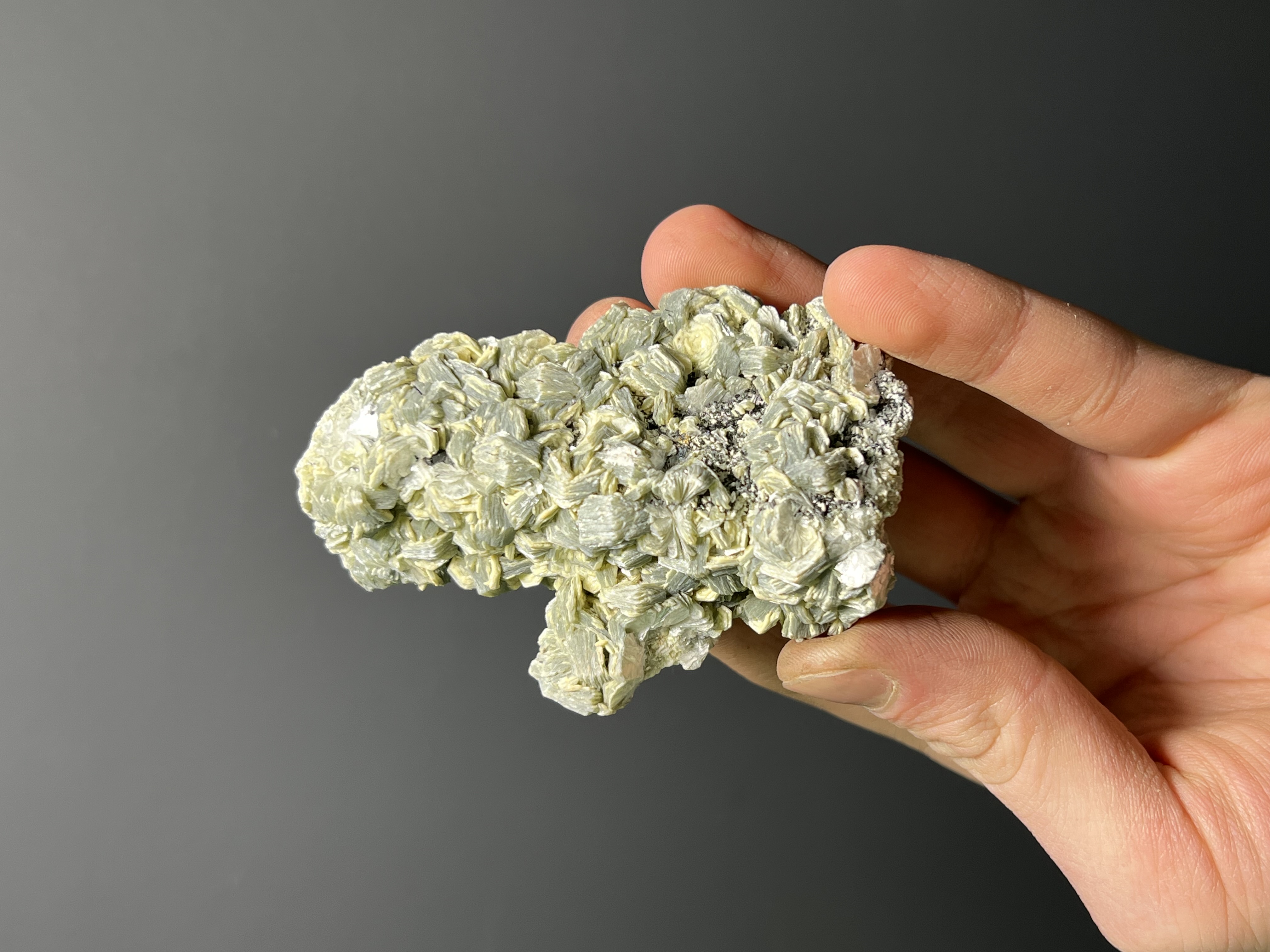 Special Vermiculite With Tourmaline Specimen, 92gram 