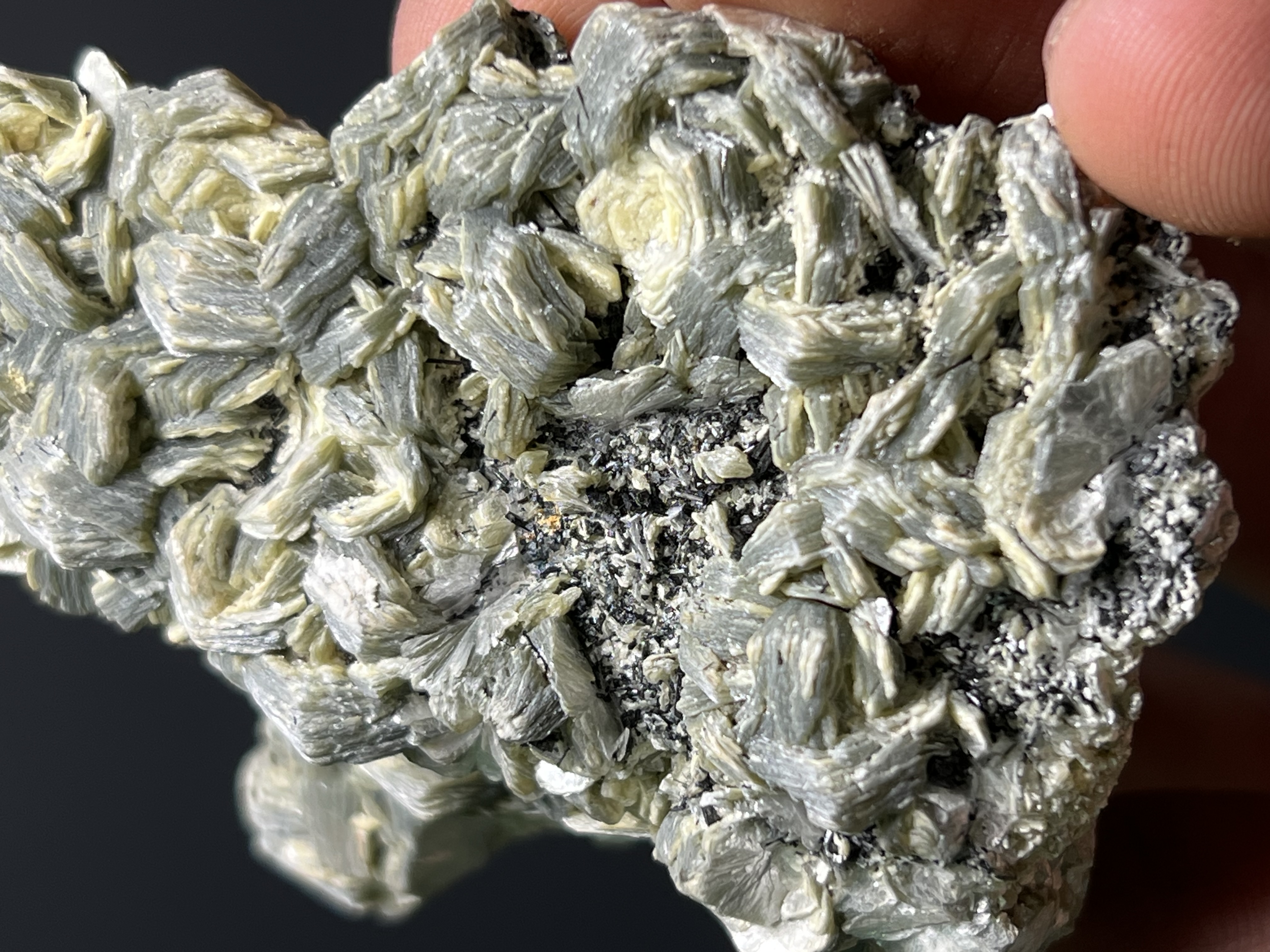 Special Vermiculite With Tourmaline Specimen, 92gram 