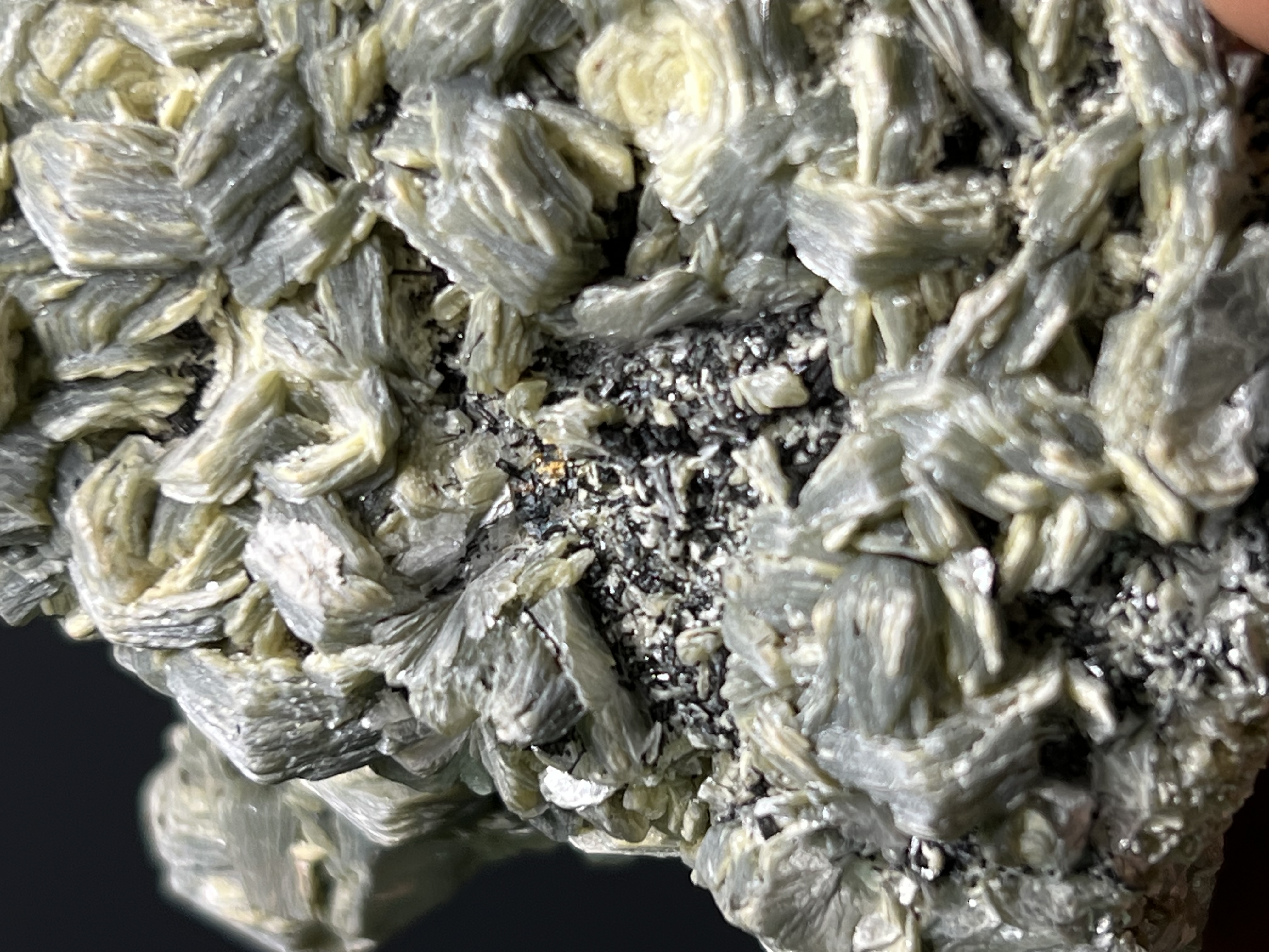 Special Vermiculite With Tourmaline Specimen, 92gram 