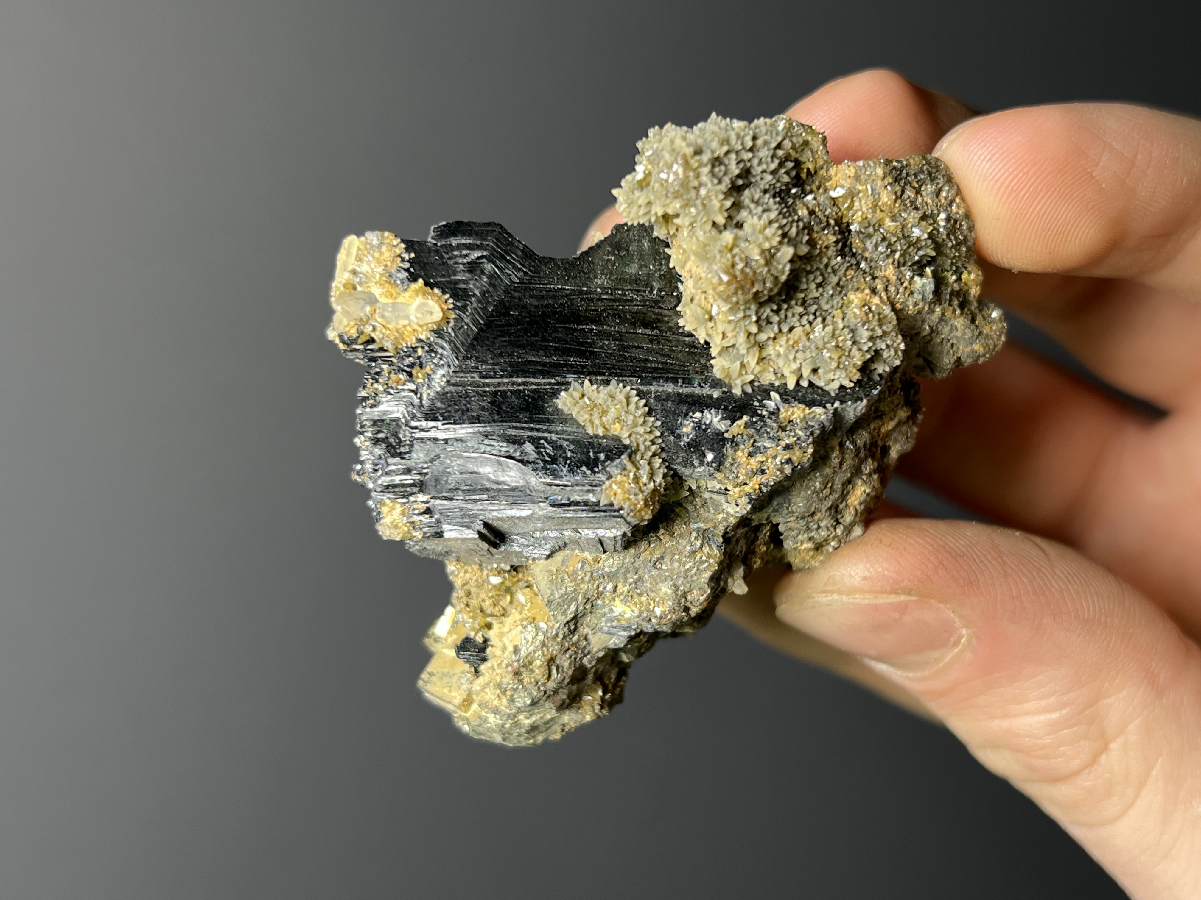 Museum Grade, Vivanite Childernite Specimen, 118gram