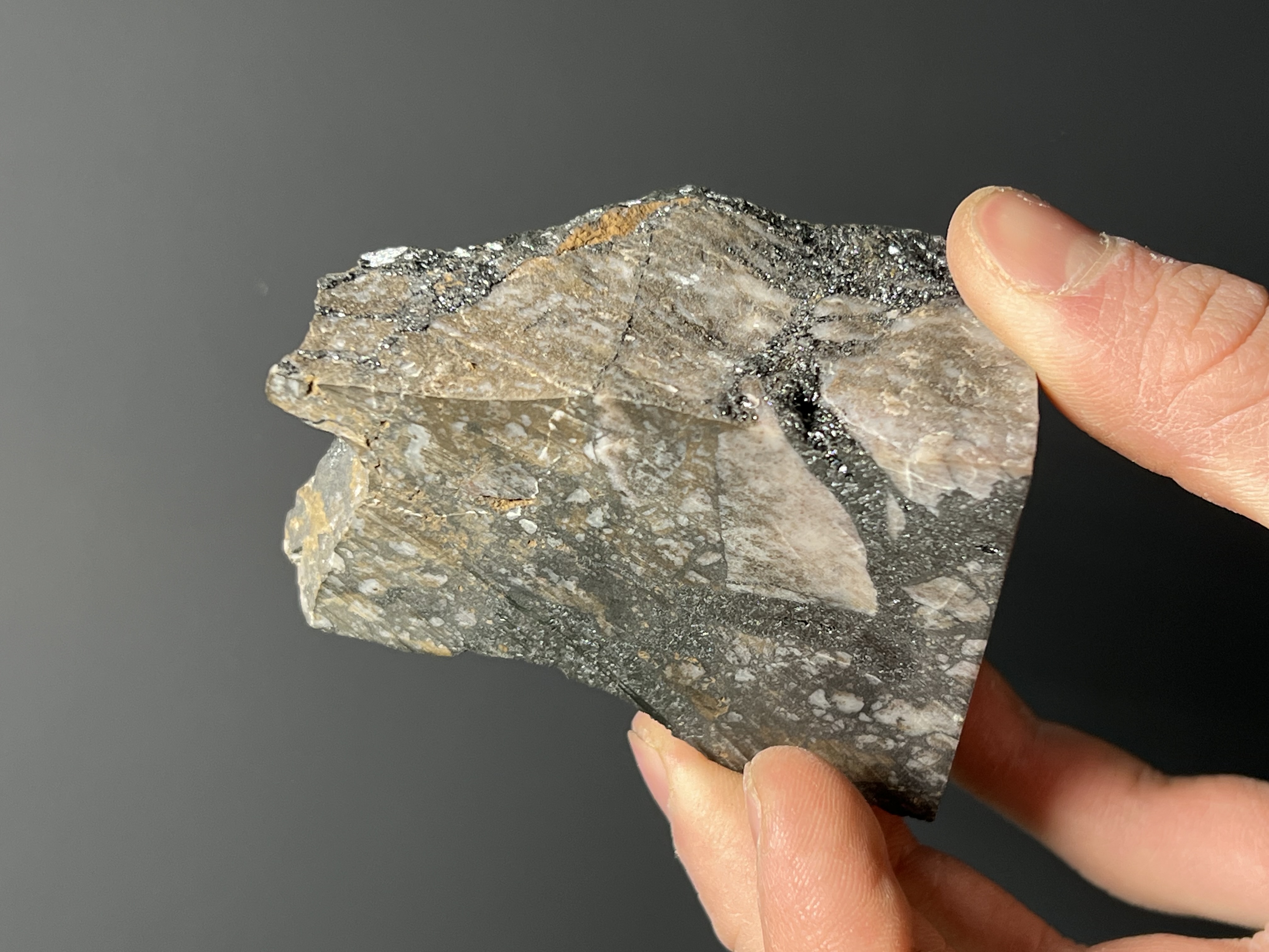 Manganite Specimen, 292gram