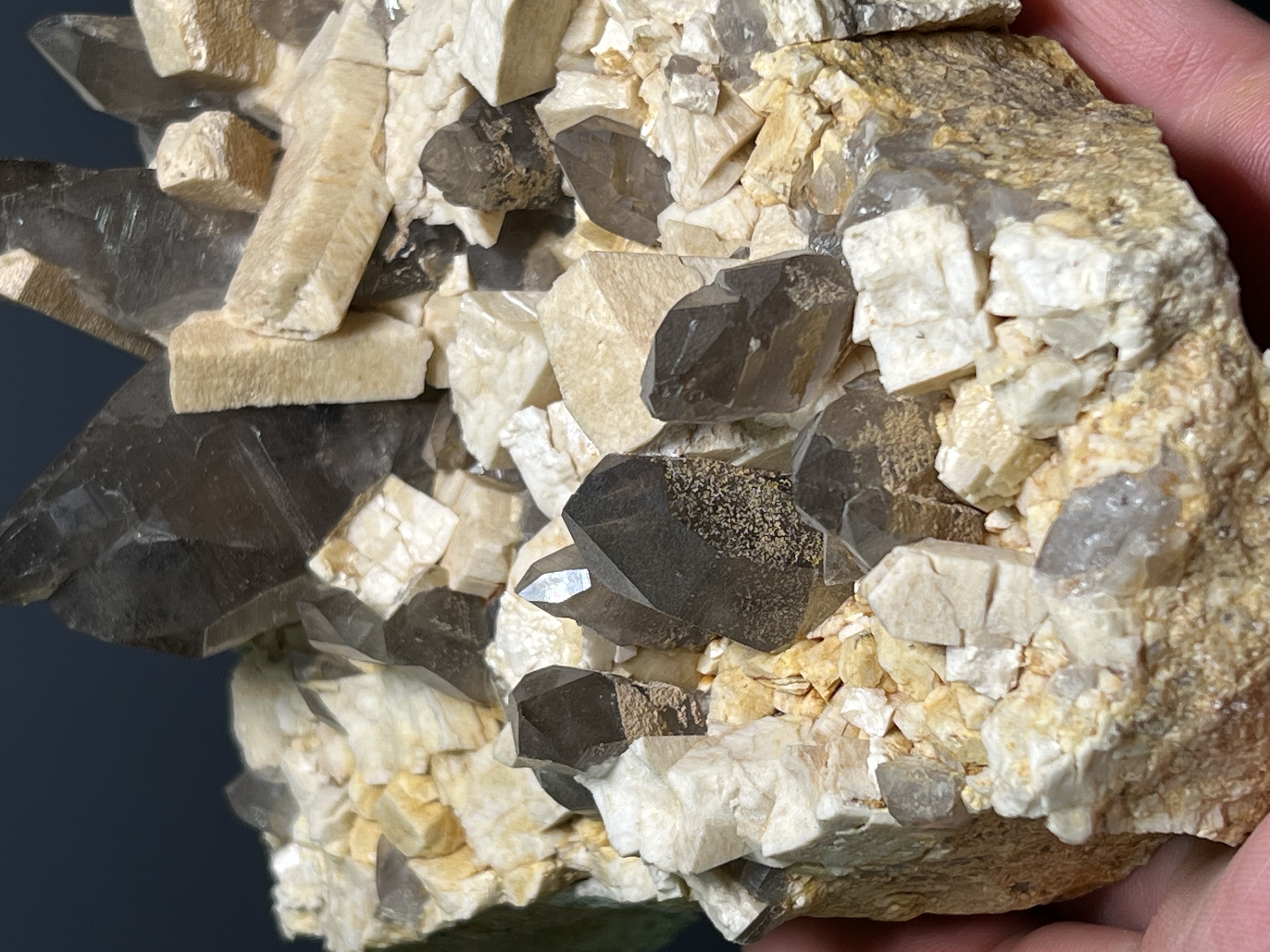 Ortochlase With Smoky Quartz Specimen, 1,5kg