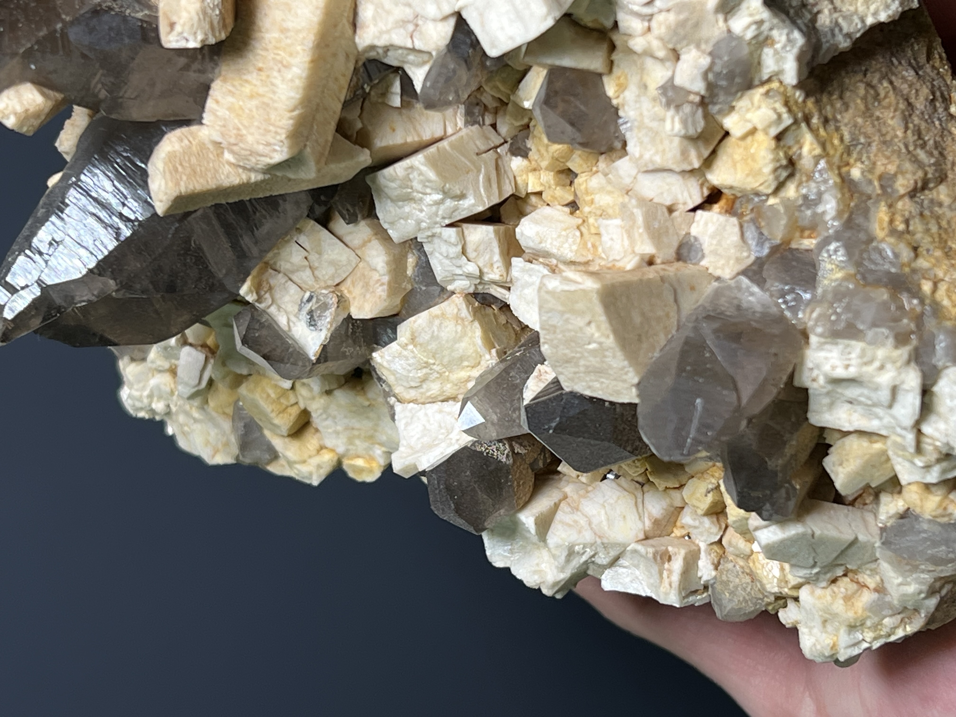 Ortochlase With Smoky Quartz Specimen, 1,5kg