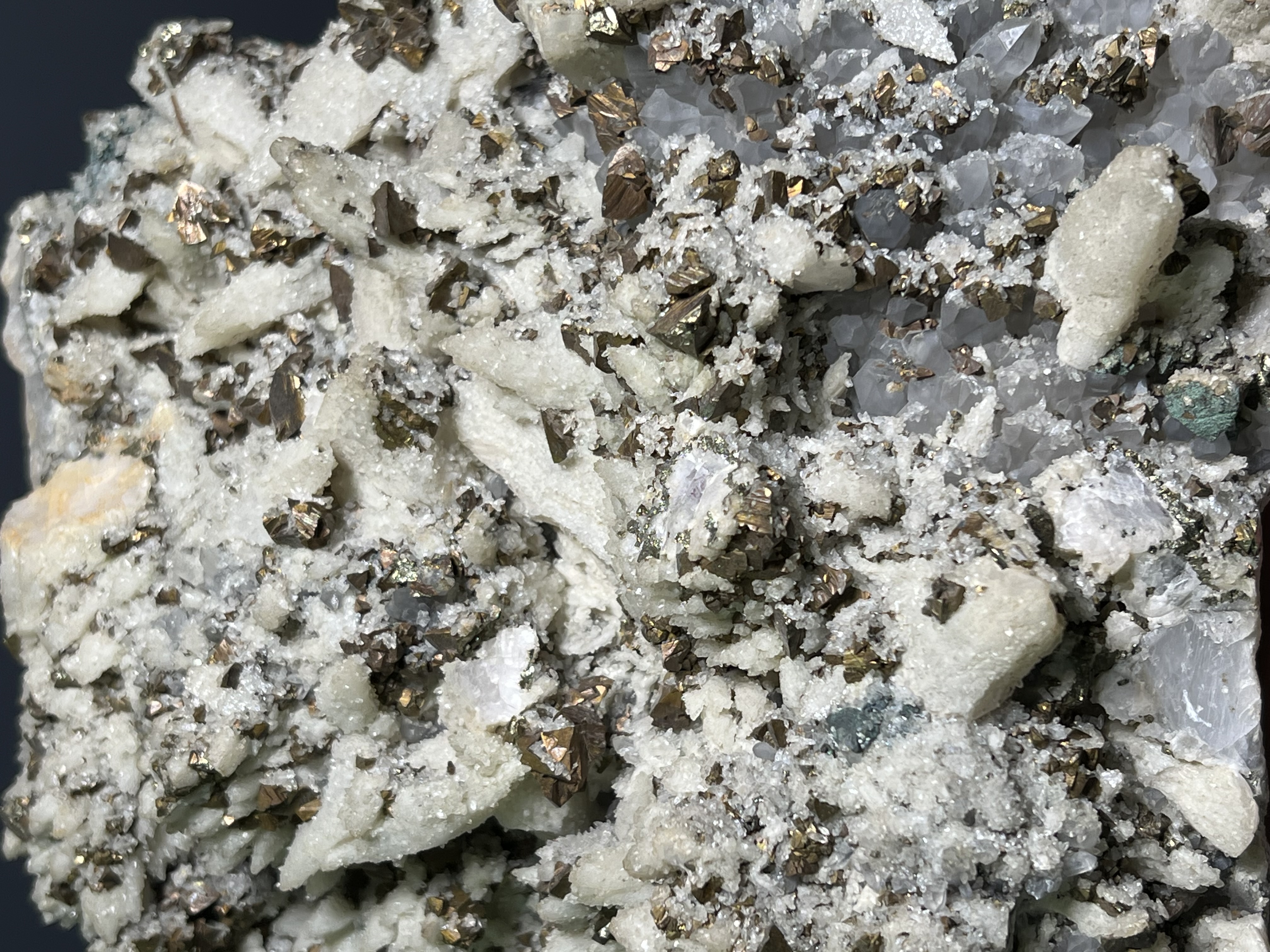 Pyrite On Calcite On Quartz, 5,3kg