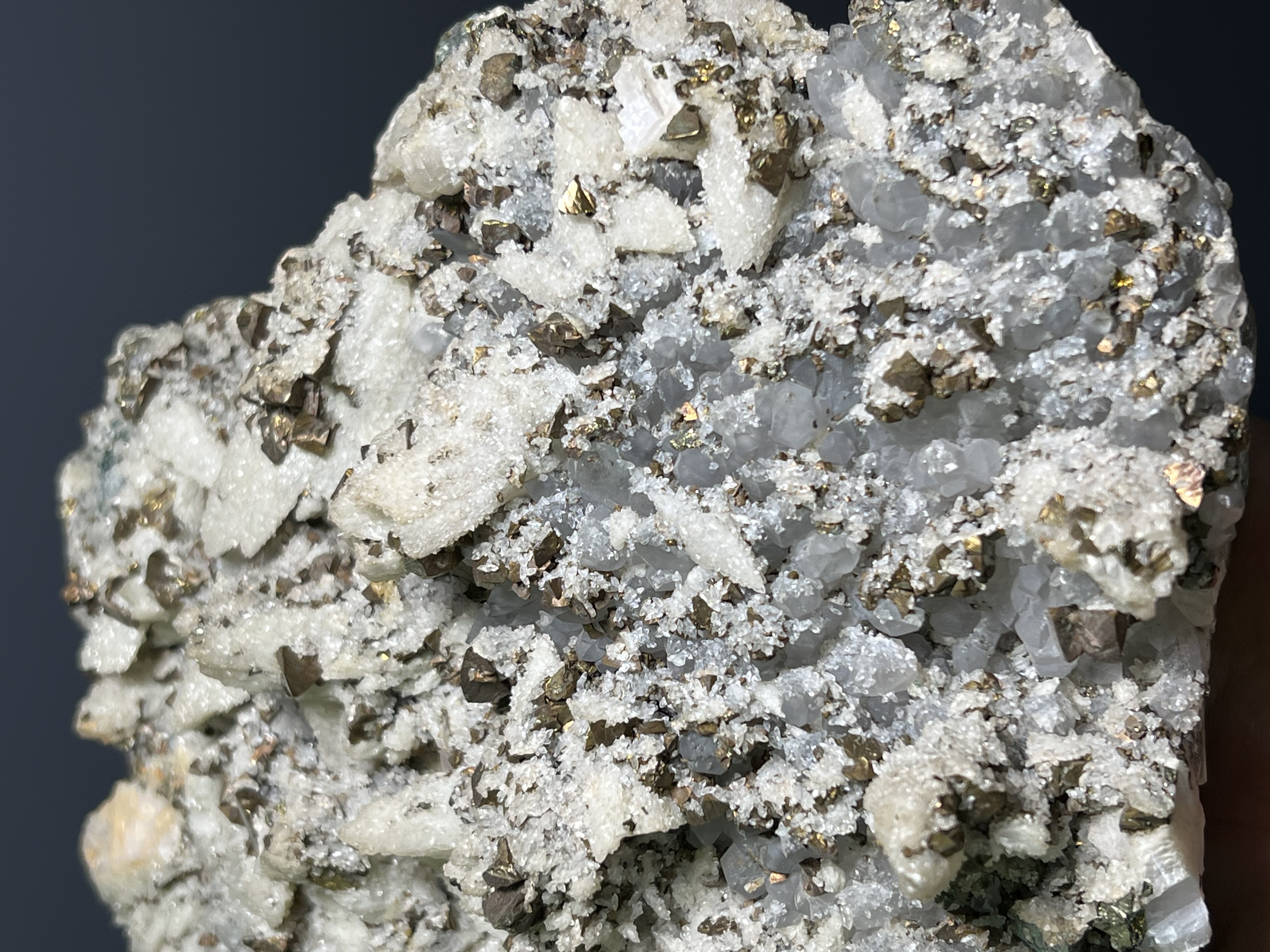 Pyrite On Calcite On Quartz, 5,3kg