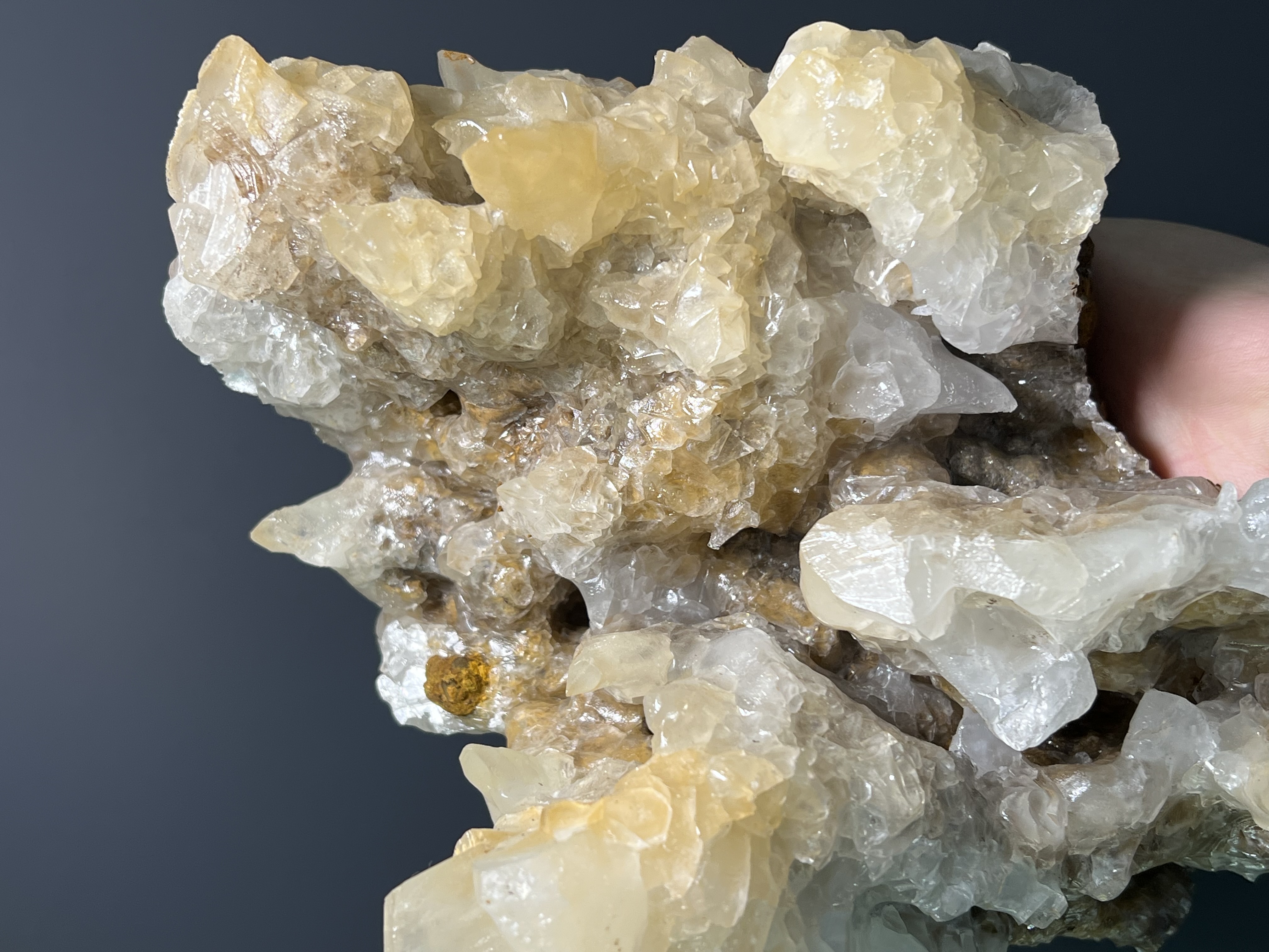 Special Large Size Crystal Calcite Specimen, 4,5kg