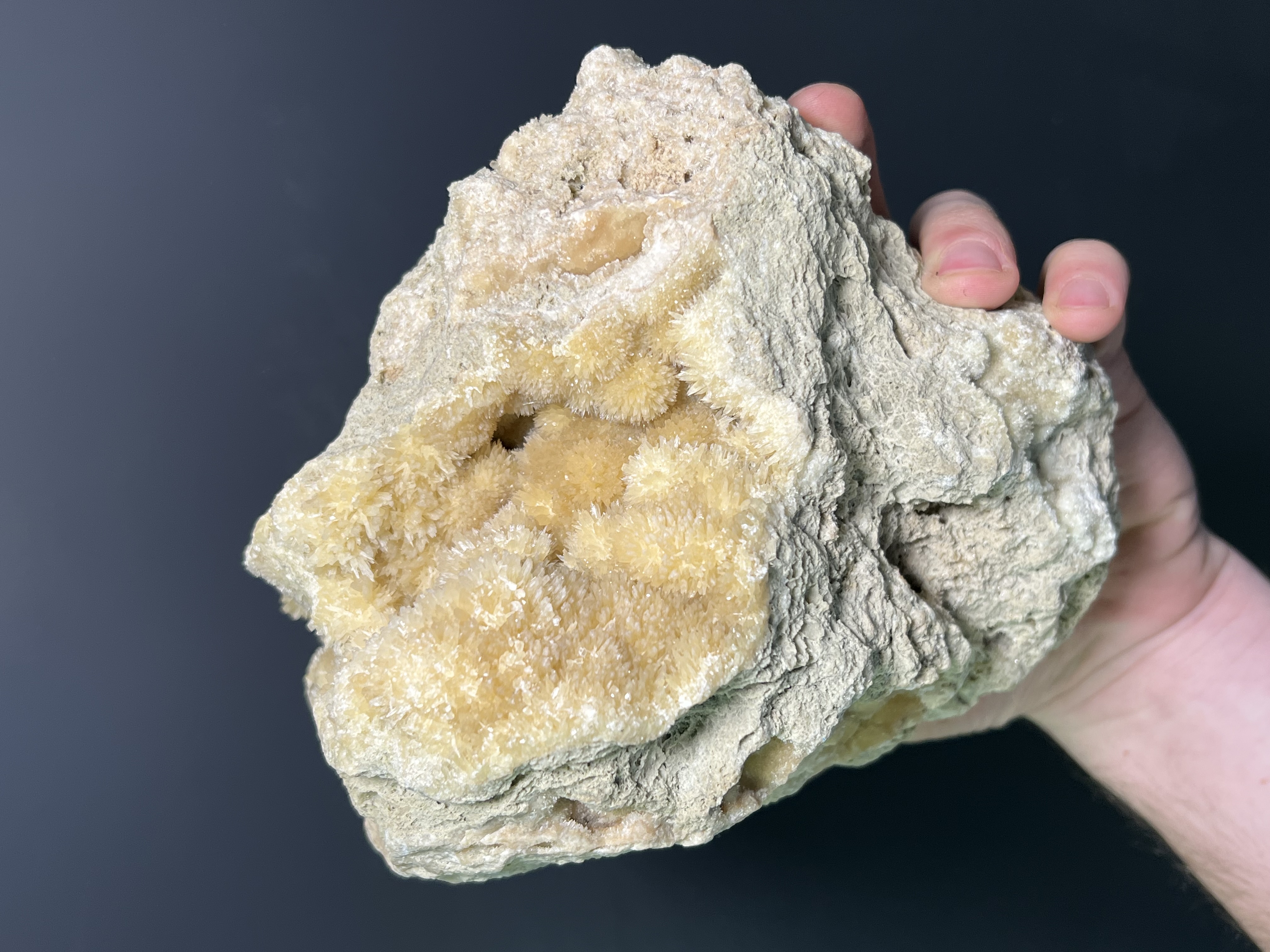 Very Special Colemanite Specimen, 2,8kg