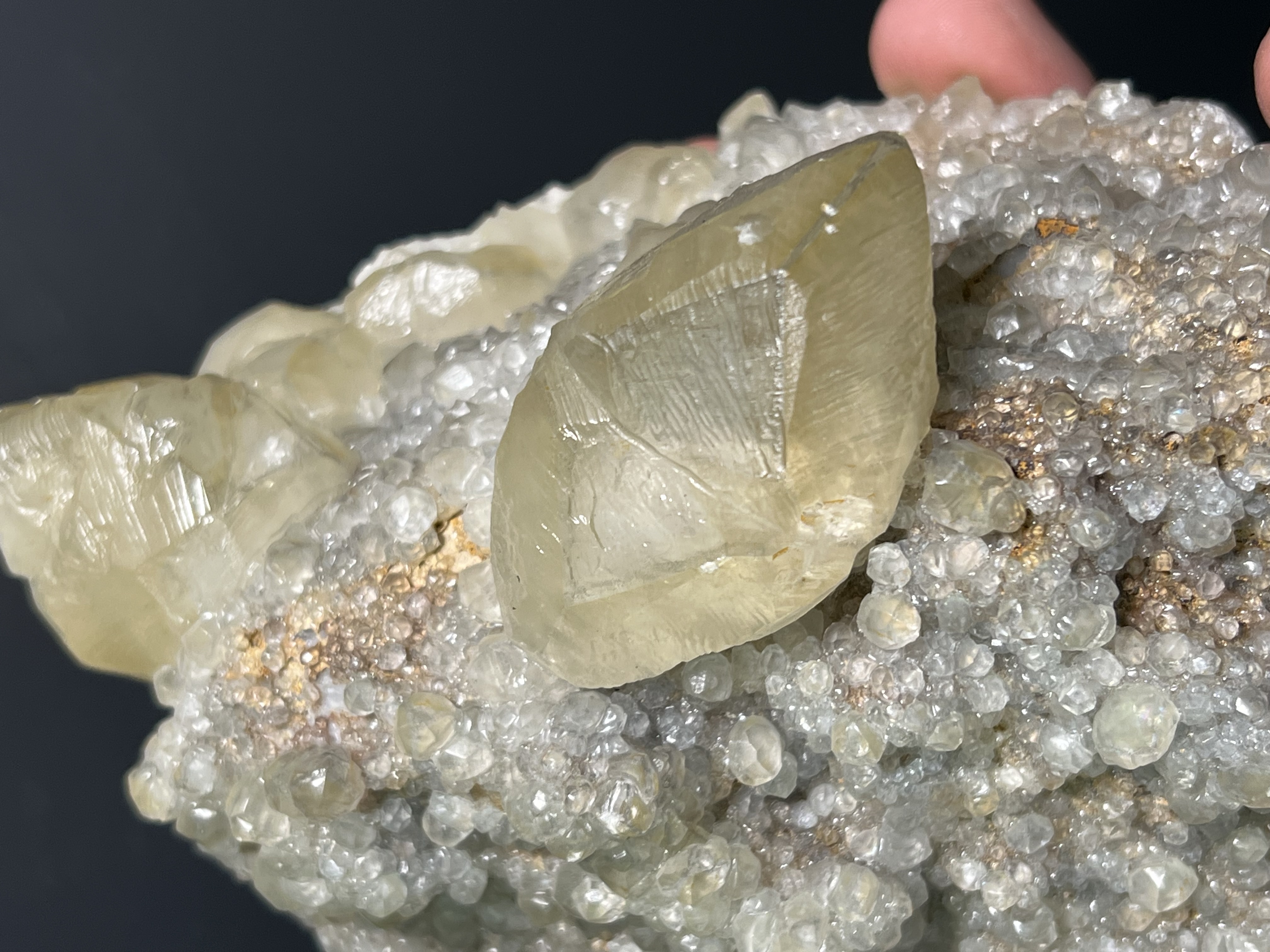Beautiful, Tooth Crystal Calcite Specimen, 1,4kg