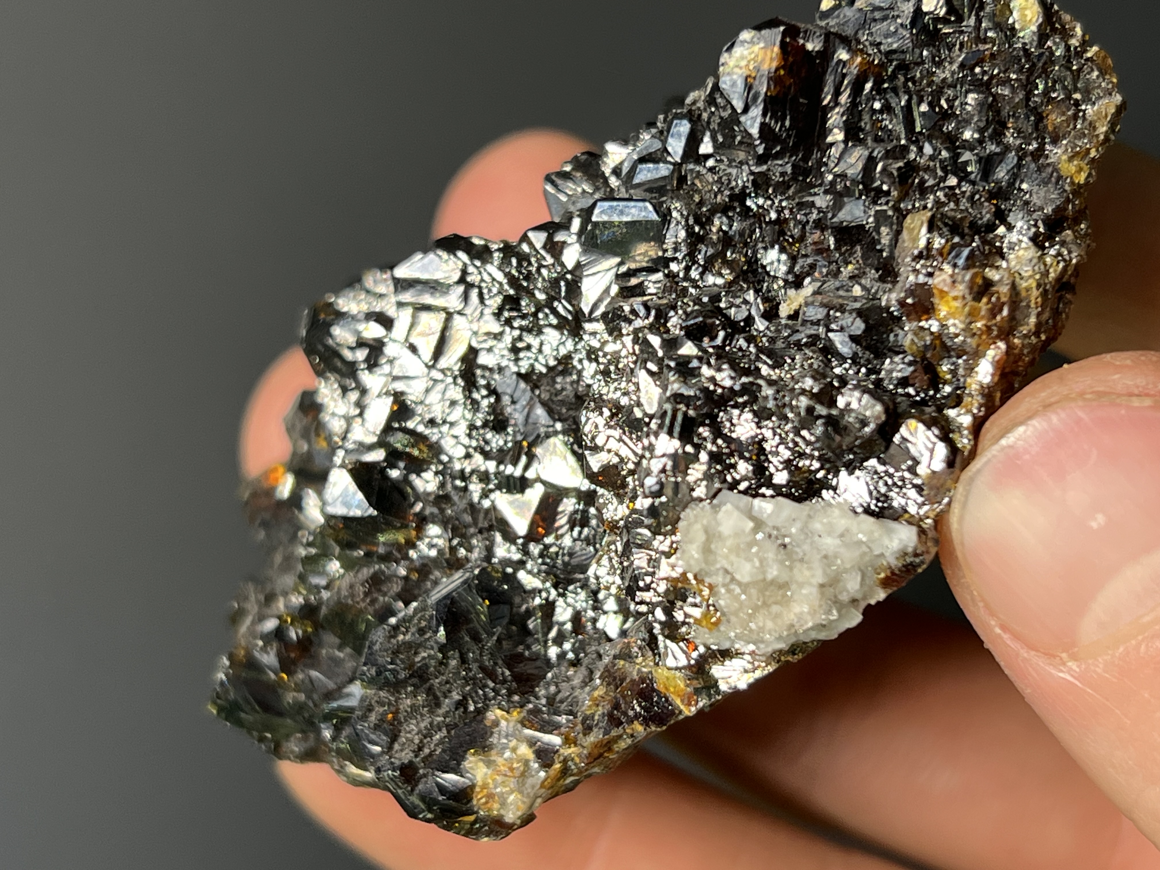 Special Garnet Specimen - China