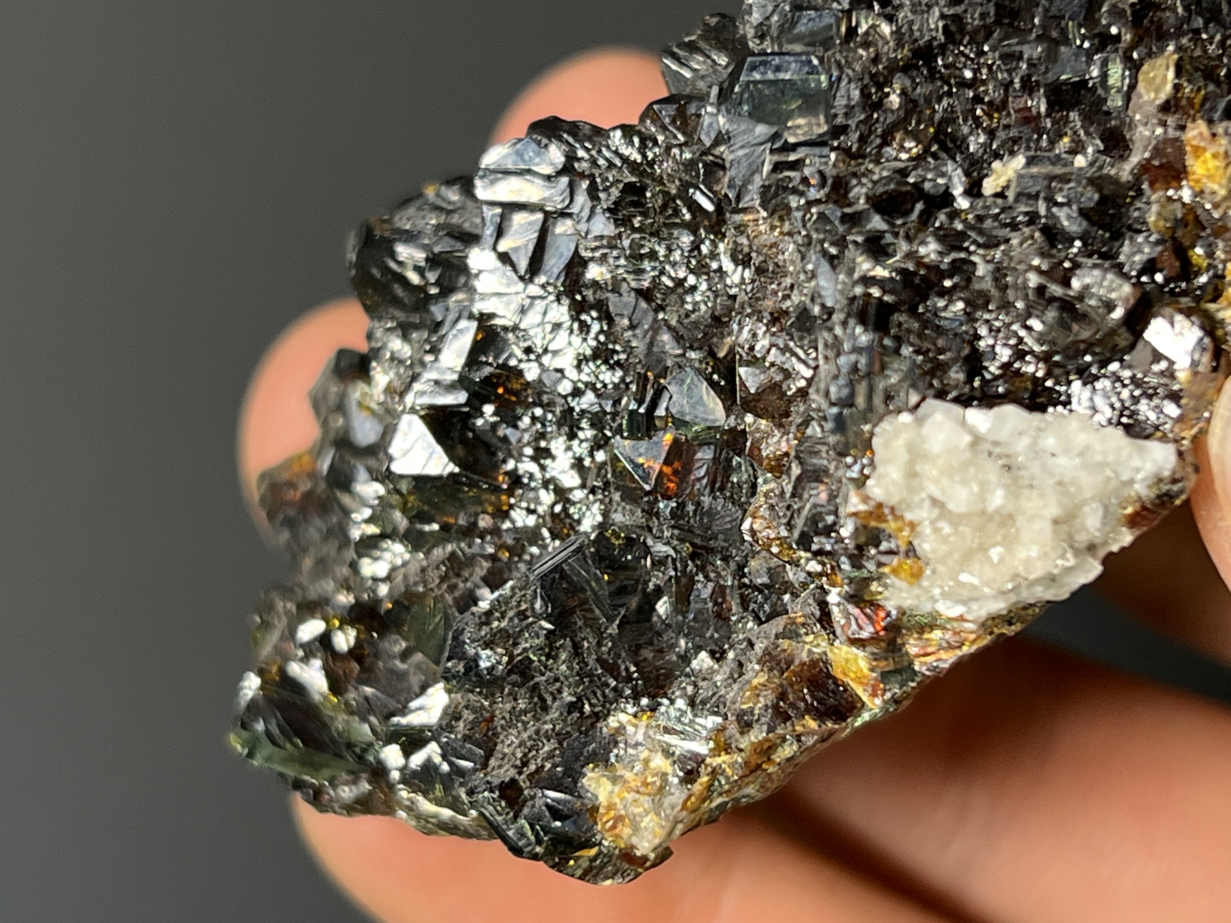 Special Garnet Specimen - China