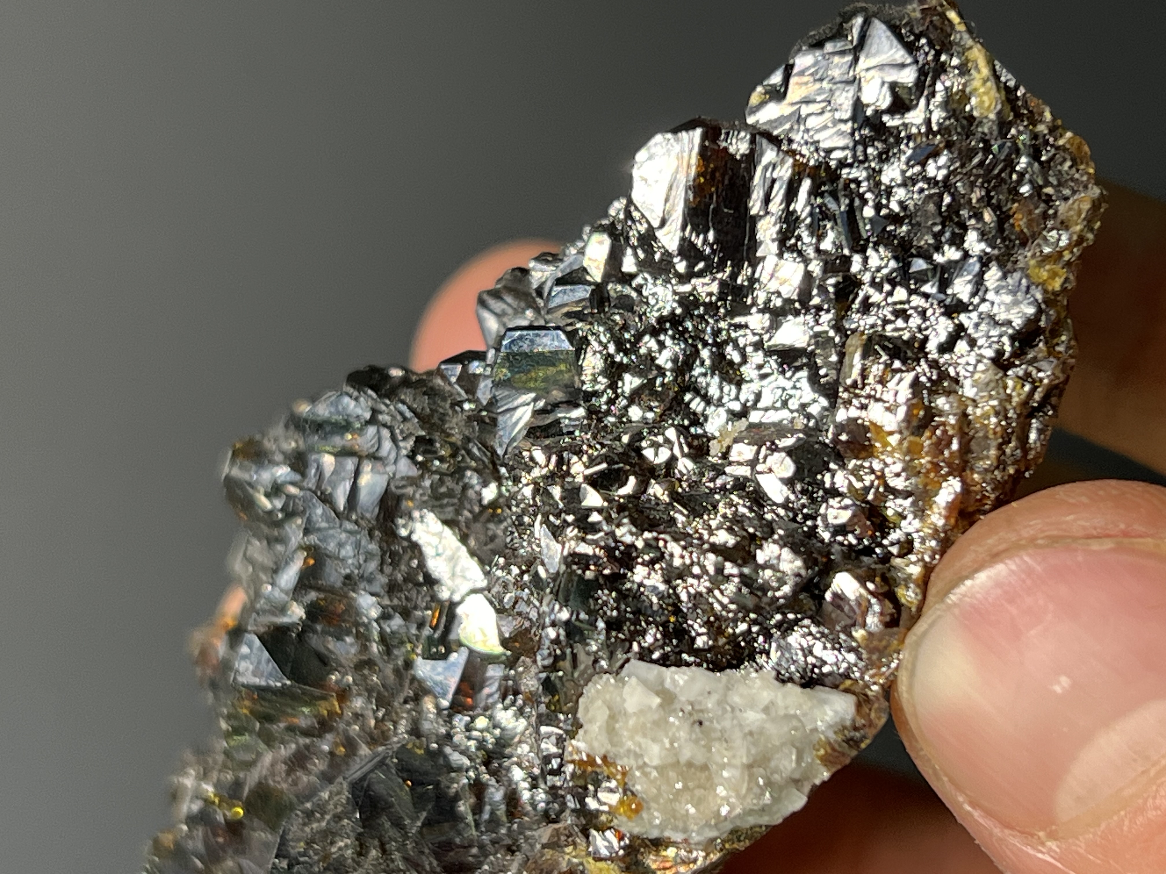 Special Garnet Specimen - China