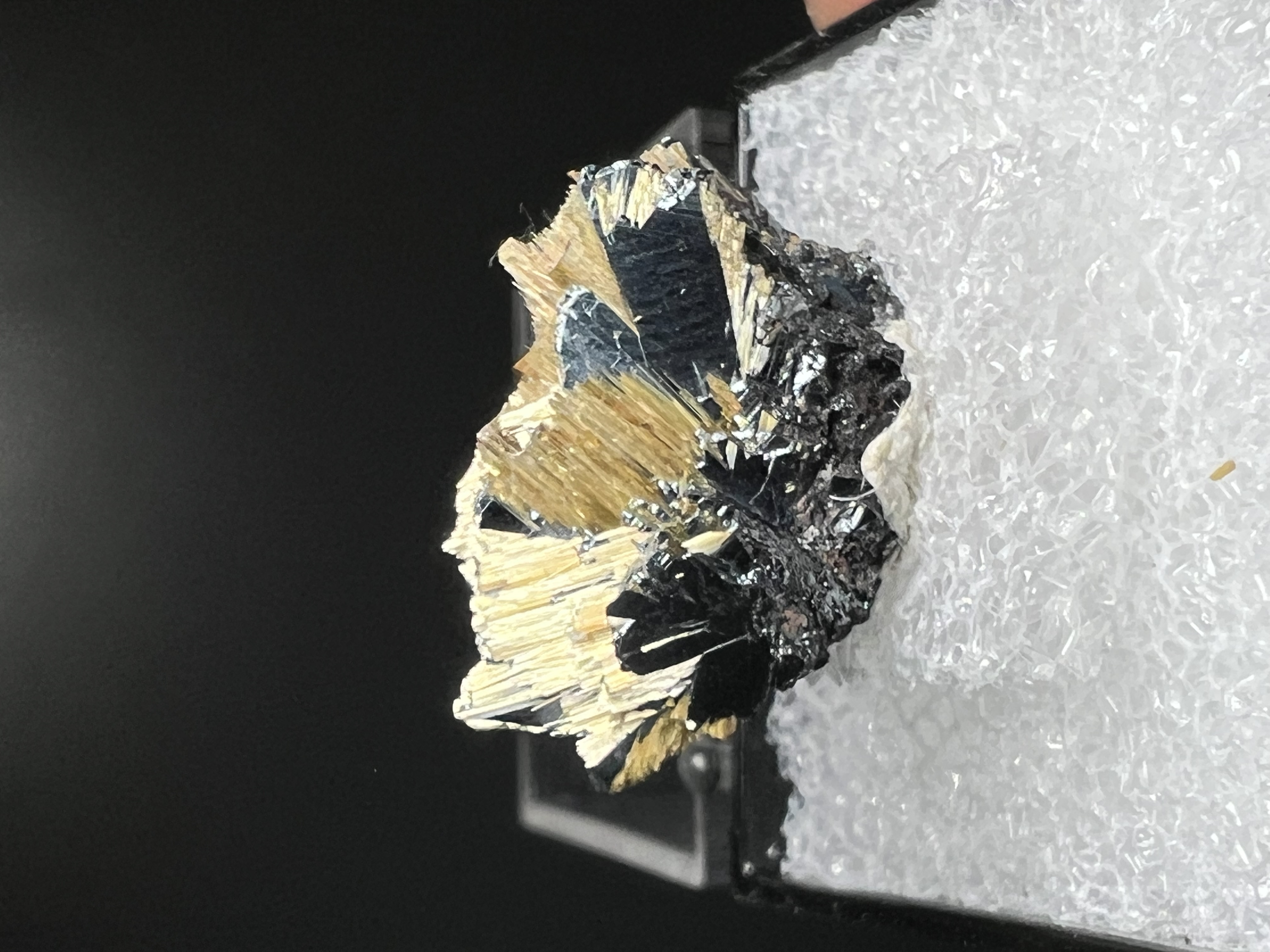 Rutile Hematite - Brazil